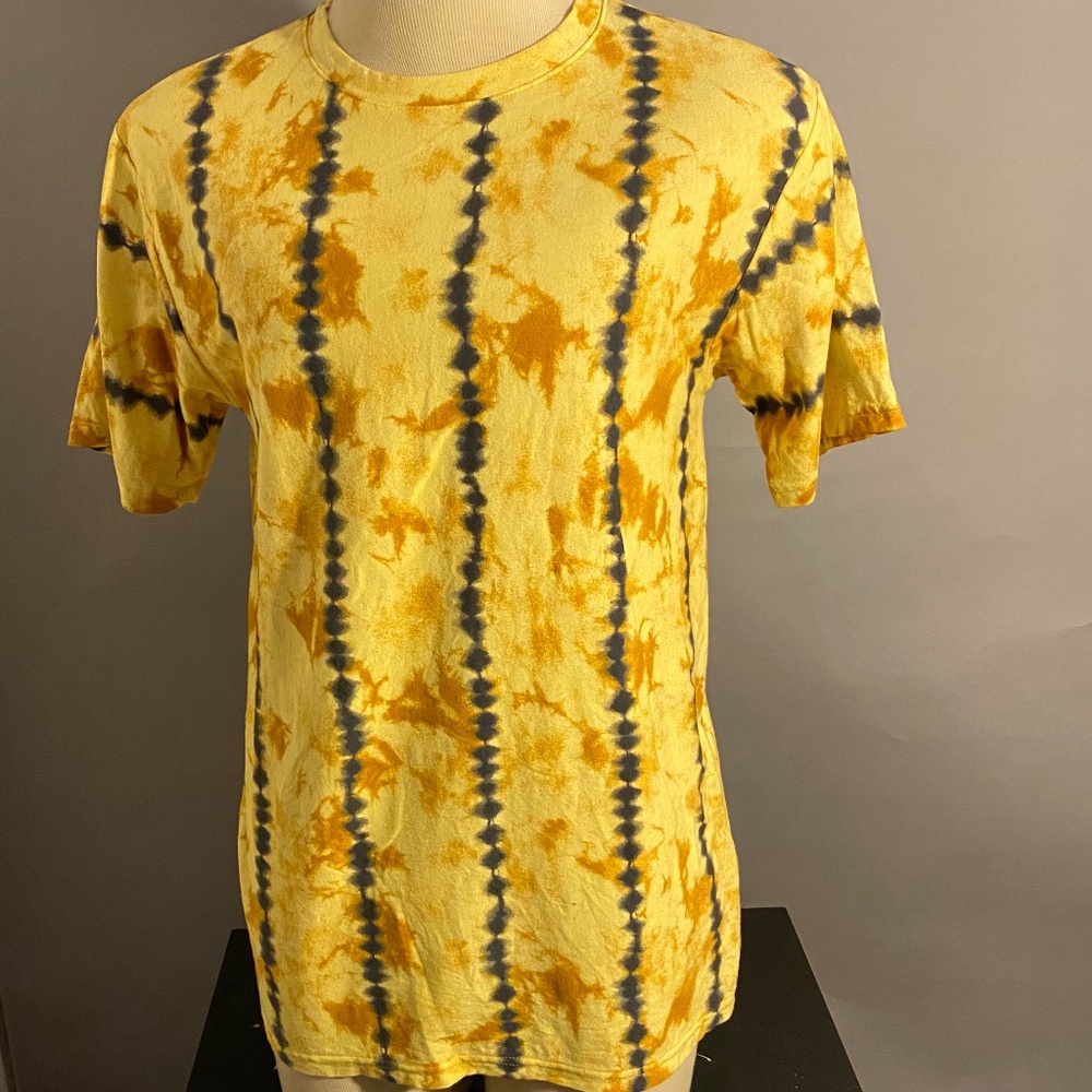 Edgy Print Yellow/Black Tee by Original Use
